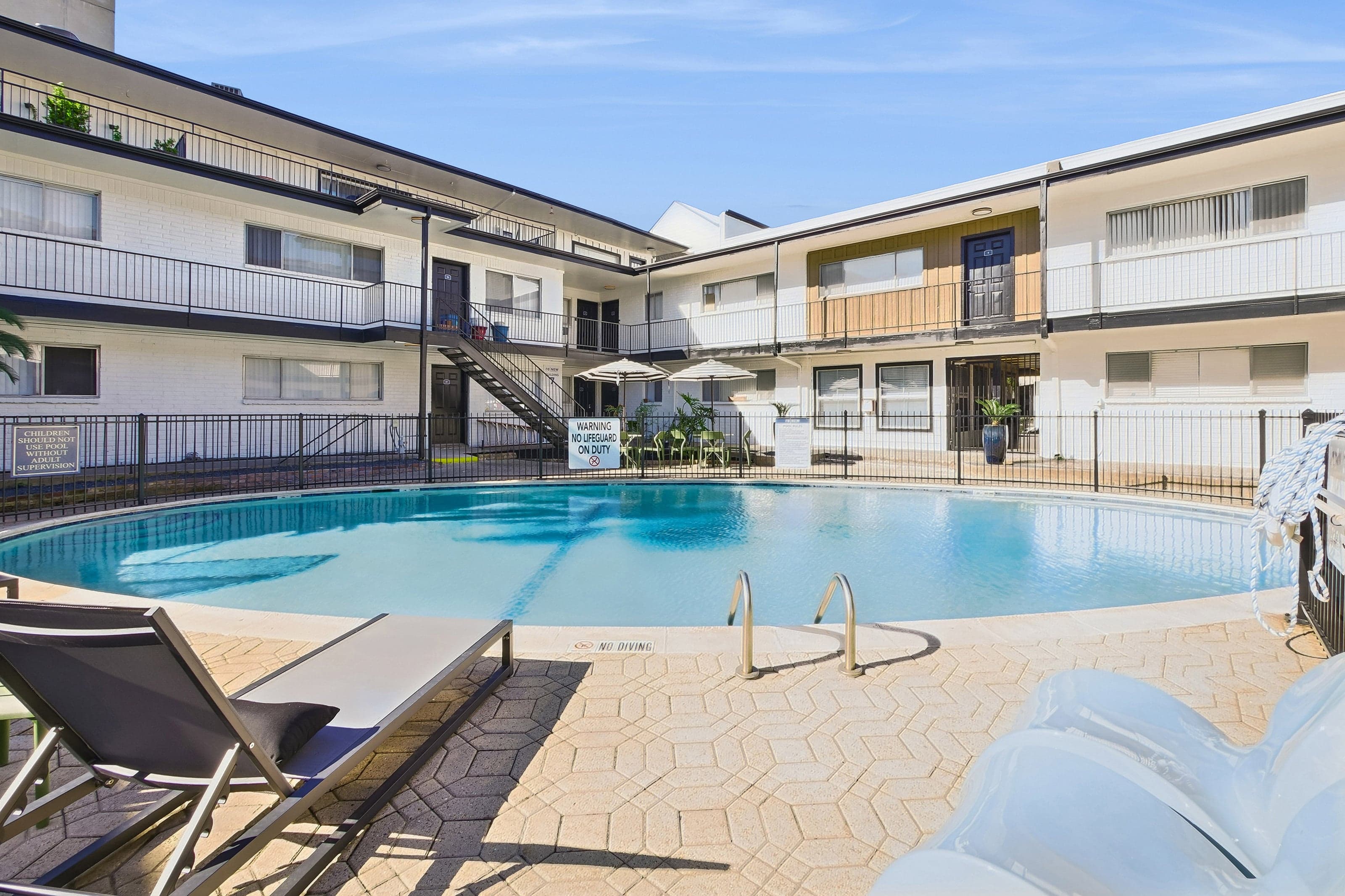 Greenway Court photo 3