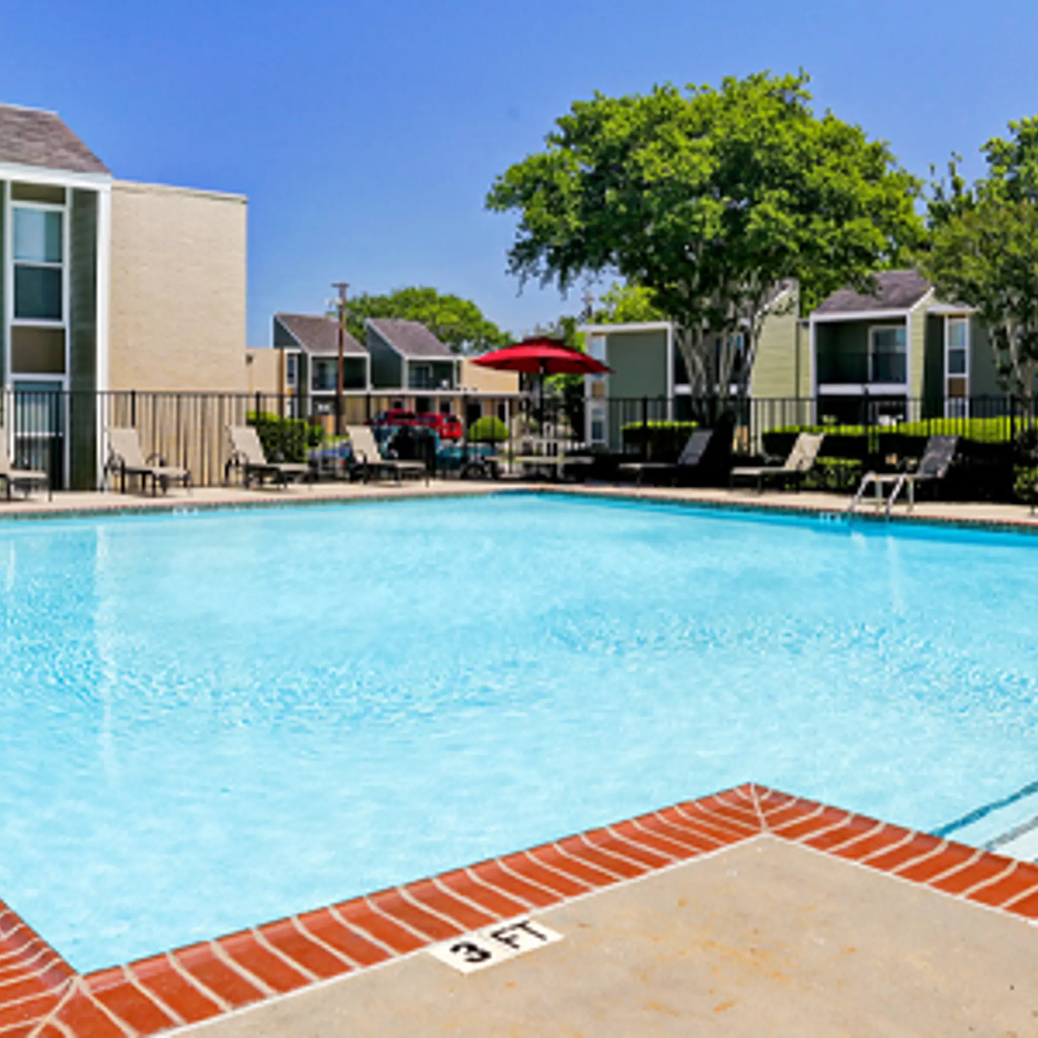 Edgebrook photo 2