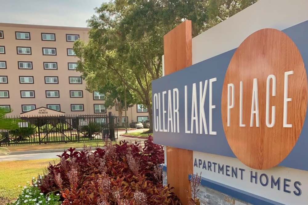 Clear Lake Place
