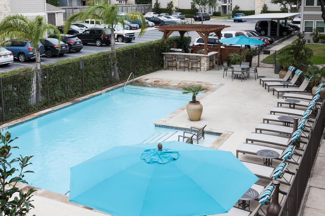 Reserve At Garden Oaks photo 2